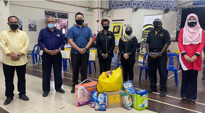 Charity Distribution by Budimas at Bukit Katil